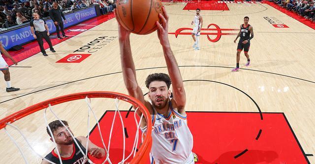 开云网址入口-亚历山大盛赞切特：他毫无疑问是全明星球员